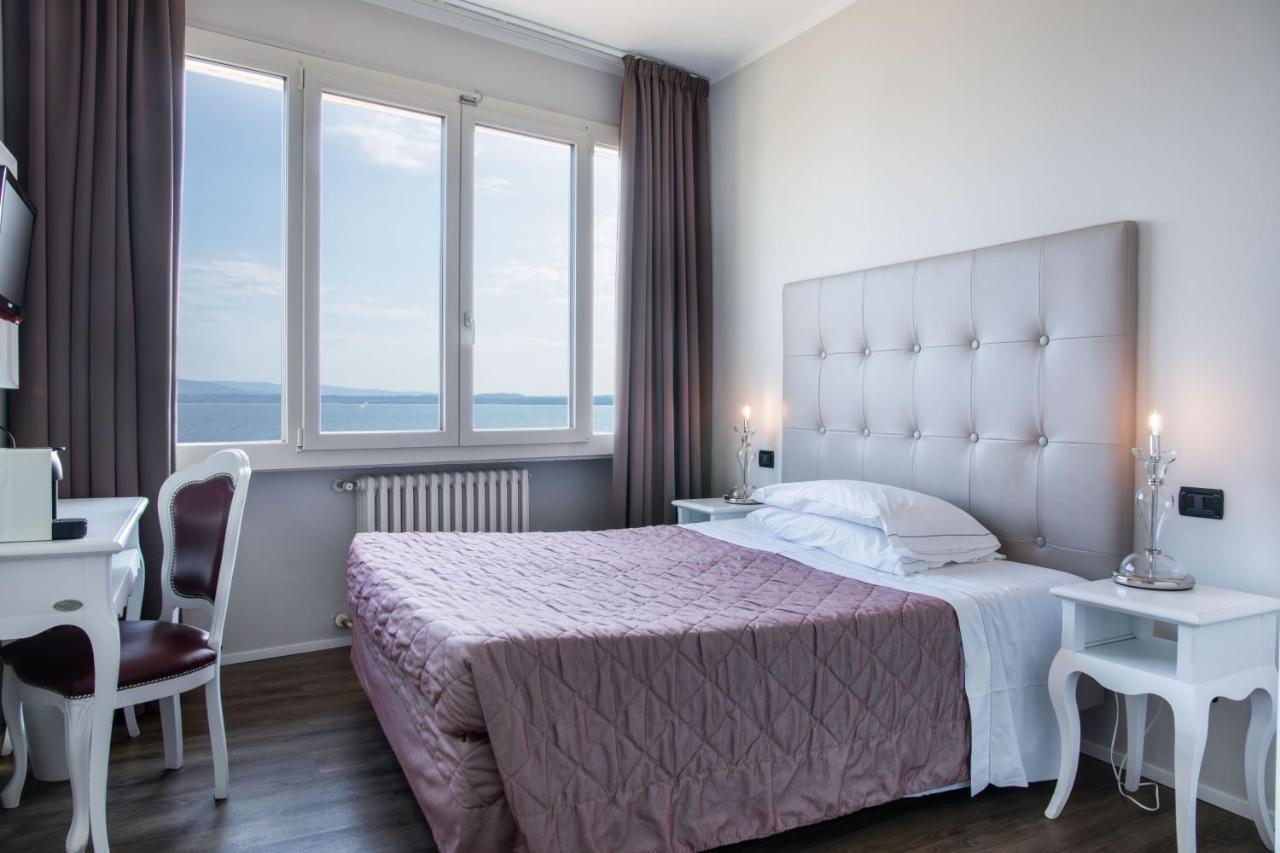 Hotel Degli Oleandri Sirmione Dış mekan fotoğraf