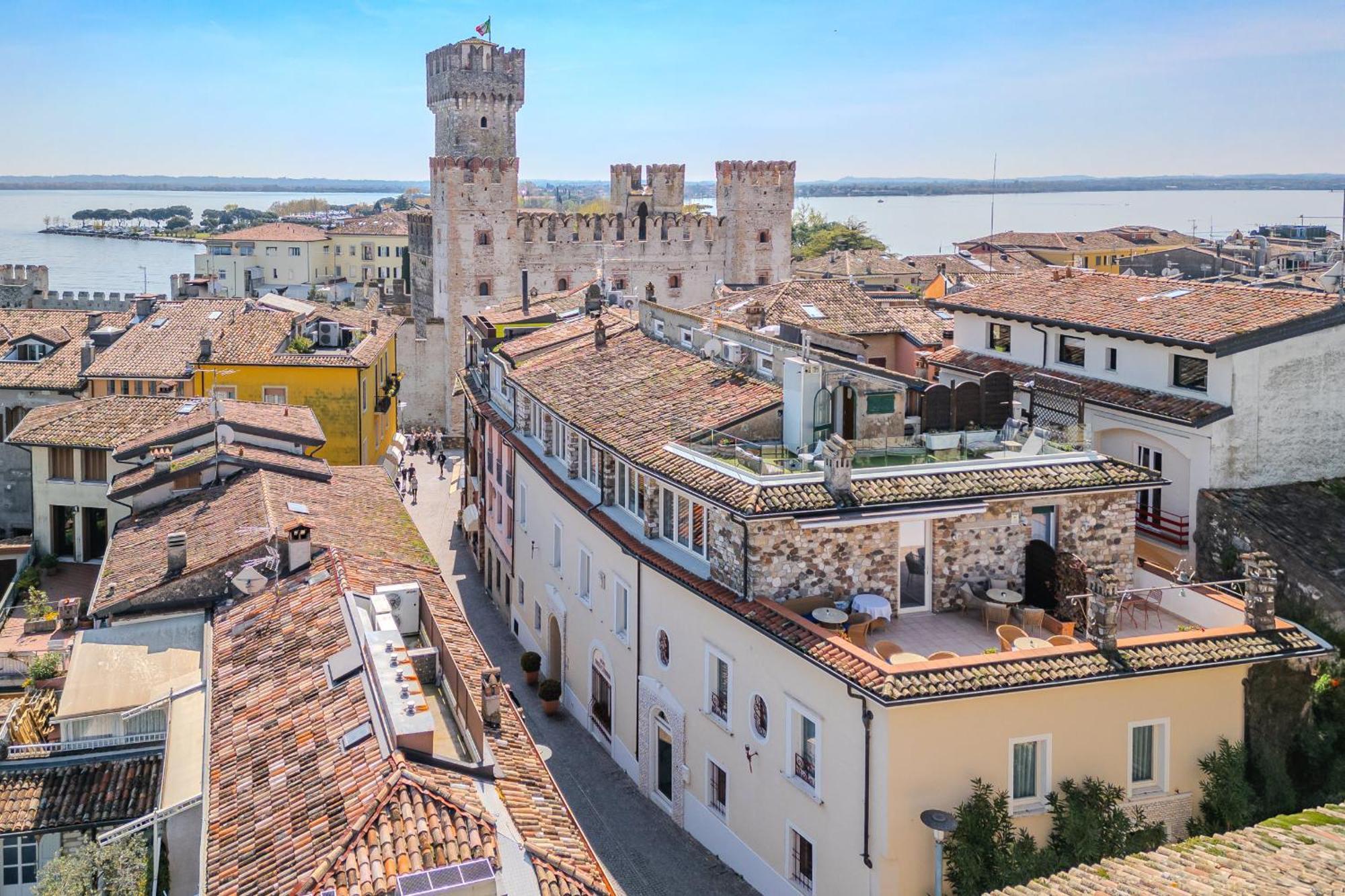 Hotel Degli Oleandri Sirmione Dış mekan fotoğraf