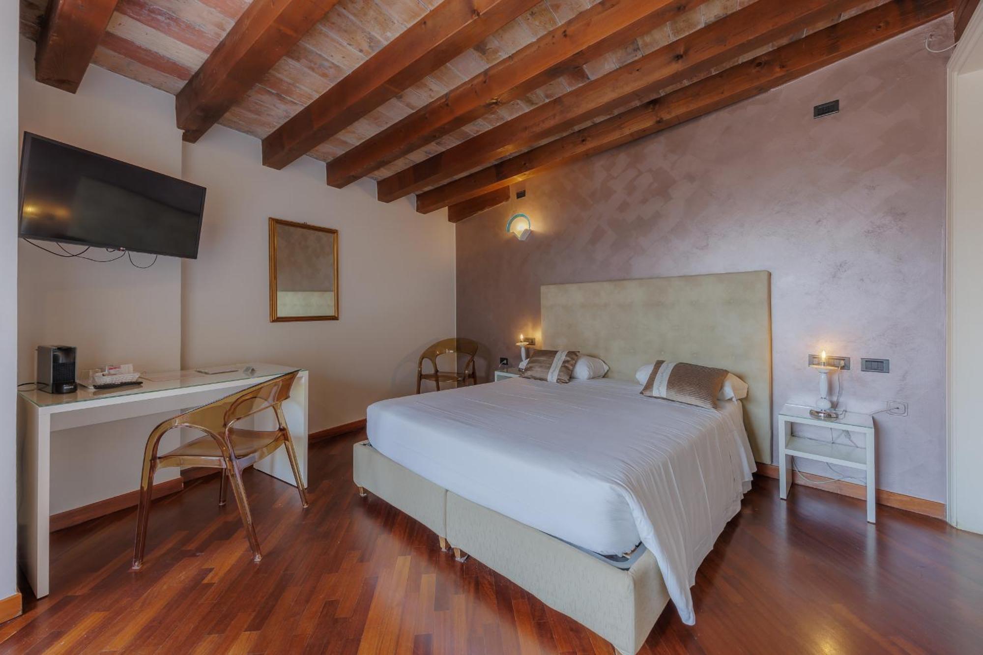 Hotel Degli Oleandri Sirmione Dış mekan fotoğraf
