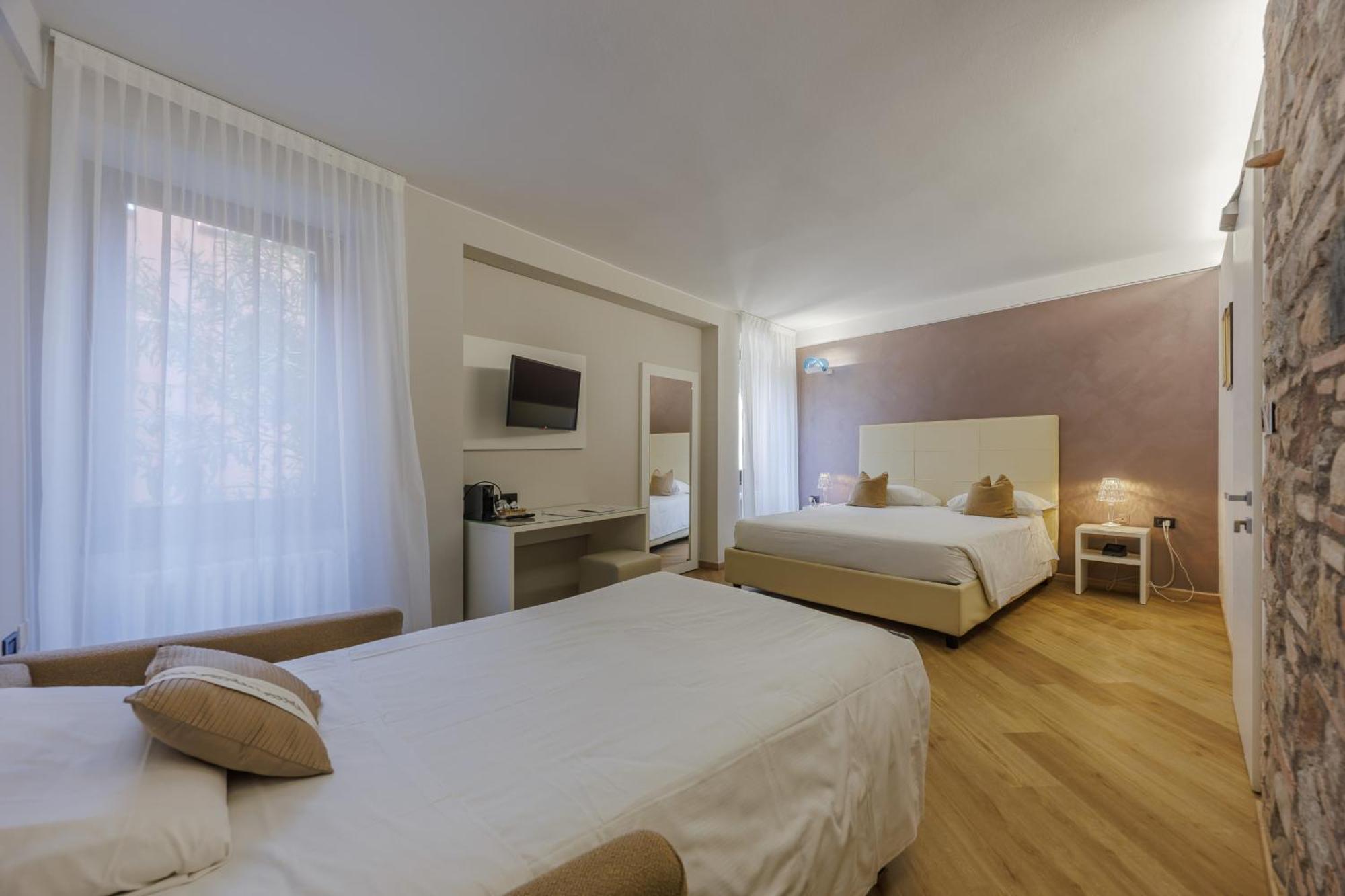 Hotel Degli Oleandri Sirmione Dış mekan fotoğraf