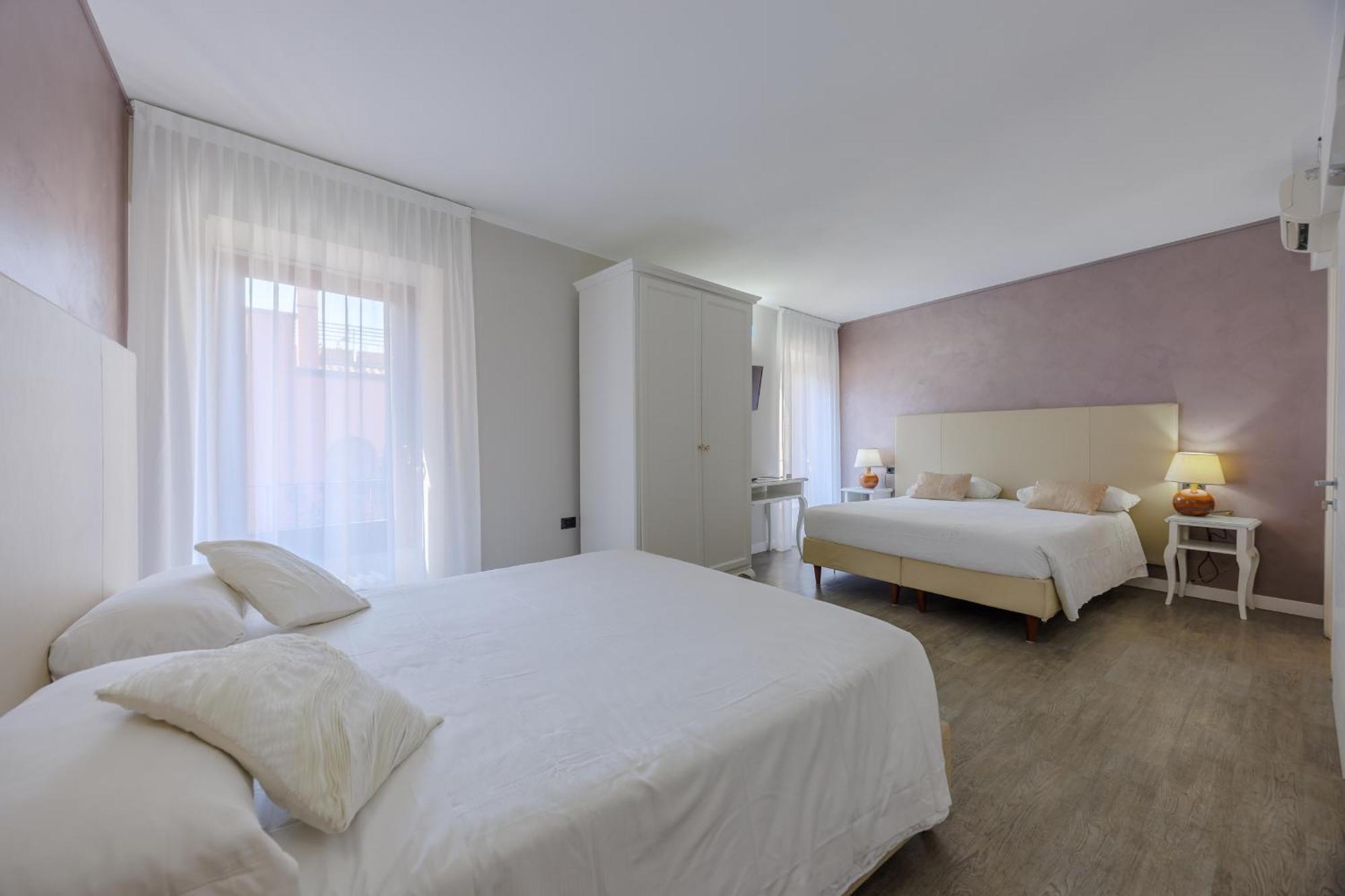 Hotel Degli Oleandri Sirmione Dış mekan fotoğraf
