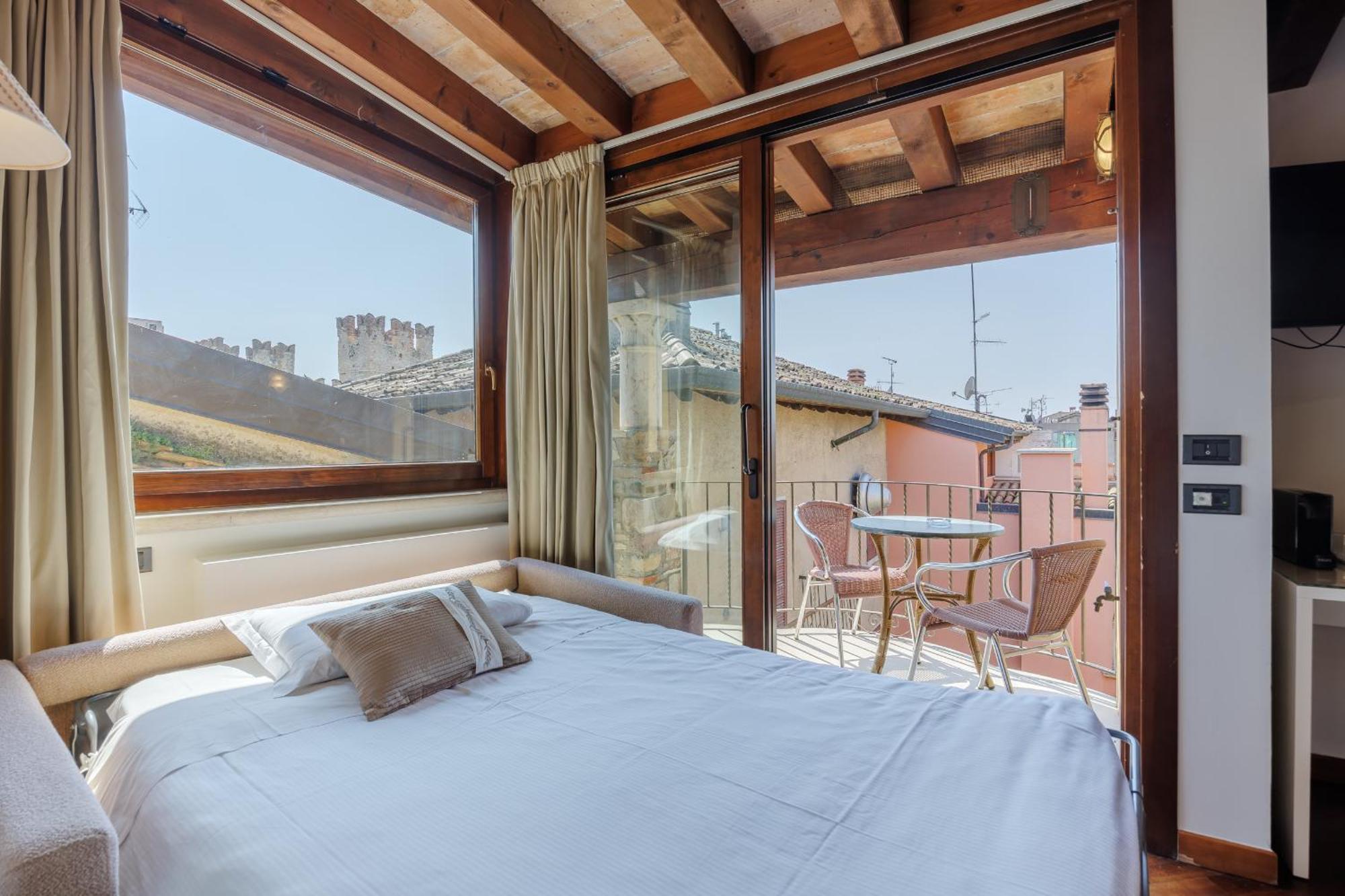 Hotel Degli Oleandri Sirmione Dış mekan fotoğraf